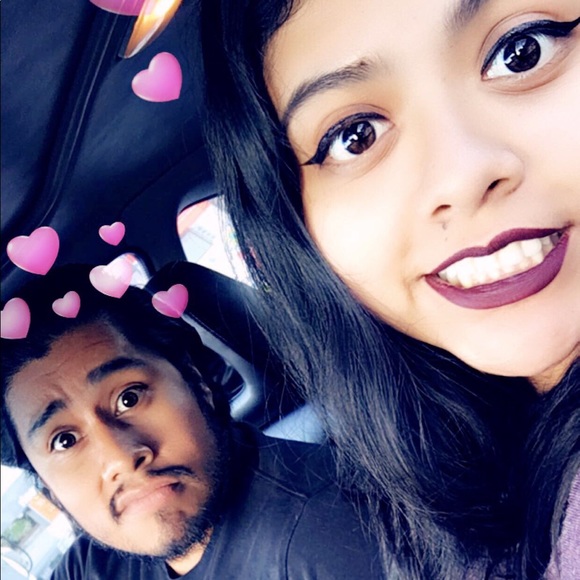 Meet your Posher, Amy - Picture 2 of 2